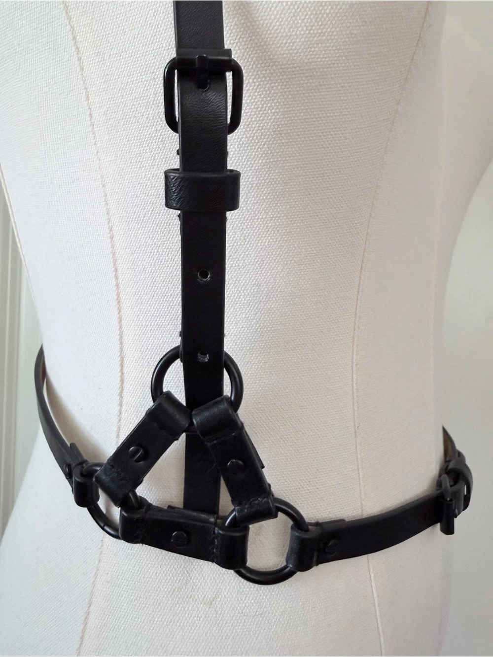 BCBGMaxAzria Black Leather Harness Belt